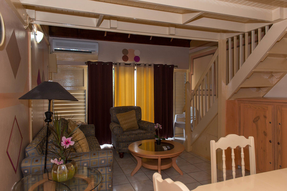 Tropical Court Inn New Kingston Exteriör bild